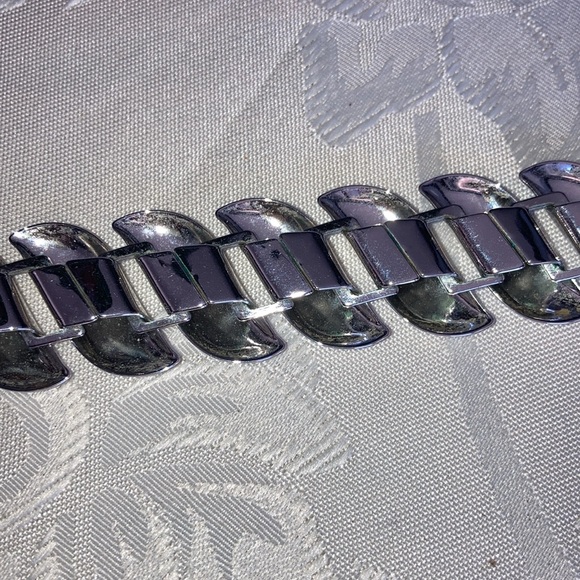 Silvertone shiny expanding metal necklace, choker style, $25 - Picture 4 of 5